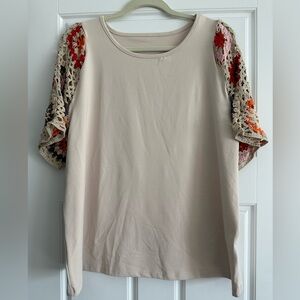 Cream and Red crochet sleeves Relaxed Short Sleeve T-Shirt size XL